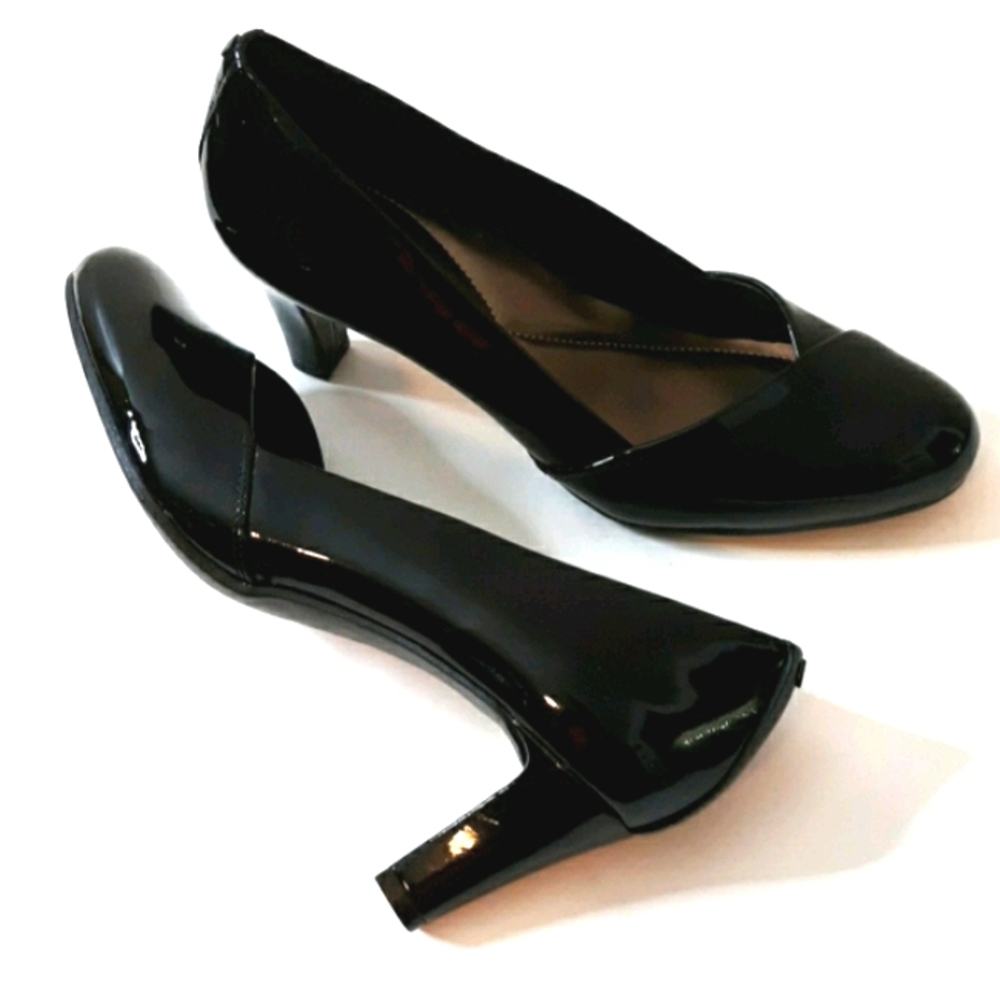 NEW! EASY SPIRIT Black Patent Leather Heels